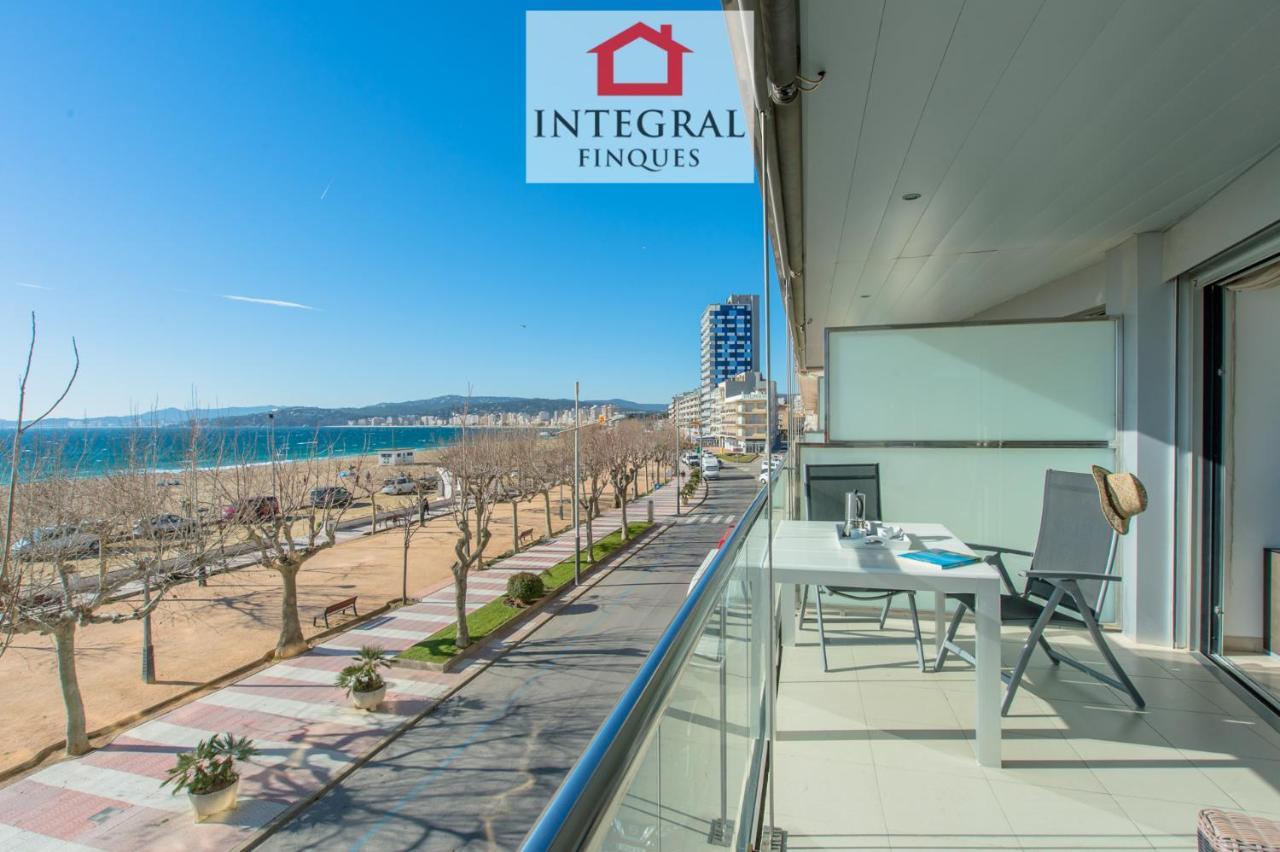 Palamos Beachfront Apartment Esterno foto
